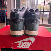 Load image into Gallery viewer, Nike Faded Spruce High Dunks Size 7.5
