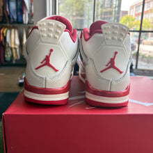 Load image into Gallery viewer, Jordan Valentines Day 4s Size 8W/6.5M
