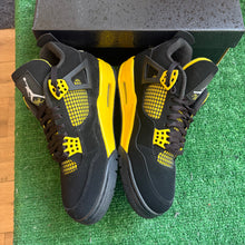 Load image into Gallery viewer, Jordan Thunder 4s Size 8.5
