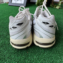 Load image into Gallery viewer, ASICS White Midnight Navy Gel-1130s Size 12
