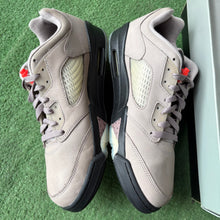 Load image into Gallery viewer, Jordan PSG Low 5s Size 11
