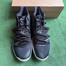 Load image into Gallery viewer, Nike Kyrie Black Magic 5s Size 13
