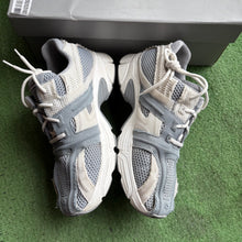 Load image into Gallery viewer, Balenciaga Phantom Sneakers Size 45
