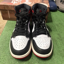 Load image into Gallery viewer, Jordan Reimagined Black Toe 1s Size 9.5
