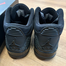 Load image into Gallery viewer, Jordan Black Cat 3s Size 11
