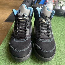 Load image into Gallery viewer, Jordan University Blue 5s Size 8
