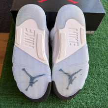 Load image into Gallery viewer, Jordan White Metallic 5s Size 10
