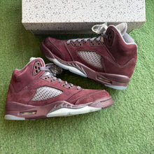Load image into Gallery viewer, Jordan Burgundy 5s Size 4Y
