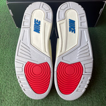 Load image into Gallery viewer, Jordan Rare Air 3s Size 8
