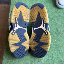 Load image into Gallery viewer, Jordan Midnight Navy 6s Size 8.5
