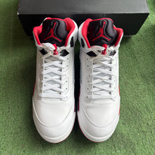 Load image into Gallery viewer, Jordan Black Tongue Fire Red 5s Size 13
