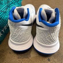 Load image into Gallery viewer, Nike Kyrie Hyper Cobalt Duke 3s Size 8

