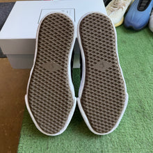 Load image into Gallery viewer, MMY OG Sole Peterson Canvas Lows Size 43
