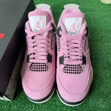 Load image into Gallery viewer, Jordan Orchid 4s Size 7.5W/6M
