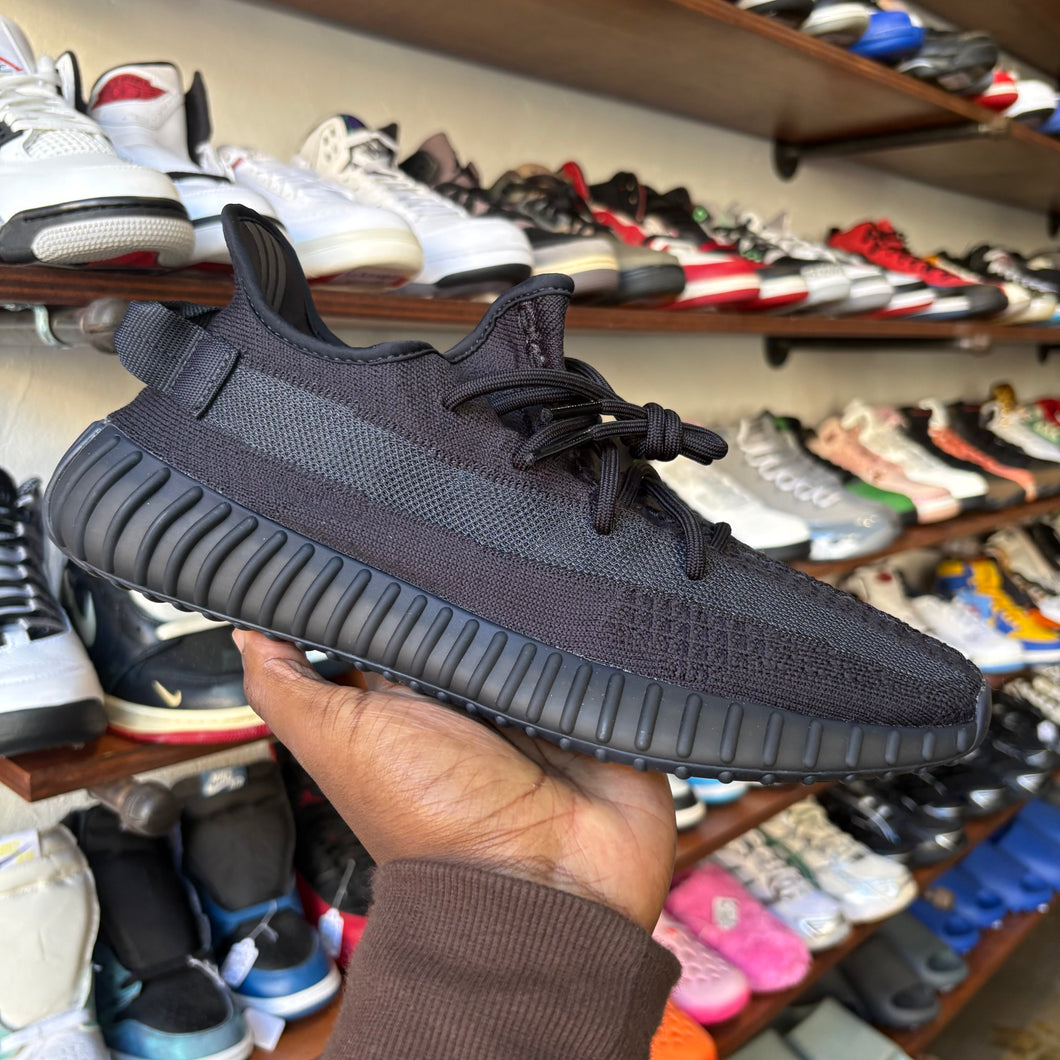 Adidas Yeezy Onyx 350 V2s Size 10.5