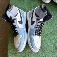 Load image into Gallery viewer, Jordan University Blue 1s Size 11
