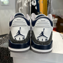 Load image into Gallery viewer, Jordan Midnight Navy 3s Size 9.5
