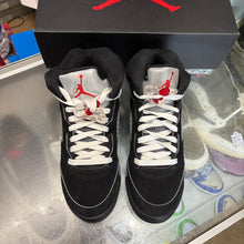 Load image into Gallery viewer, Jordan Reimagined Metallic 5s Size 5.5Y
