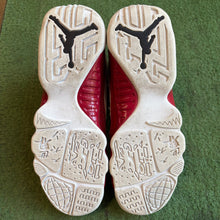 Load image into Gallery viewer, Jordan Gym Red 9s Size 6Y
