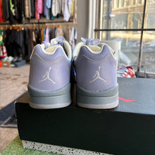 Load image into Gallery viewer, Jordan Indigo Haze Low 5s Size 12W/10.5M
