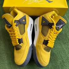 Load image into Gallery viewer, Jordan Lightning 4s Size 9.5
