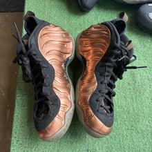 Load image into Gallery viewer, Nike Copper Foamposites Size 11
