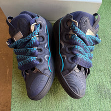 Load image into Gallery viewer, Lanvin Curbs Size 44
