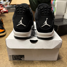 Load image into Gallery viewer, Jordan White Thunder 4s Size 12
