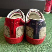 Load image into Gallery viewer, Gucci Ace Lows Size 8.5UK
