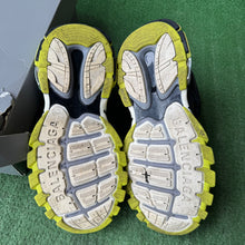 Load image into Gallery viewer, Balenciaga Track 2s Size 12
