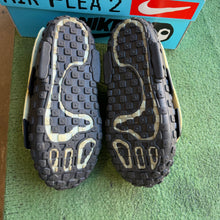 Load image into Gallery viewer, Nike CPFM Air Flea 2s Size 9
