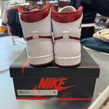 Load image into Gallery viewer, Jordan Metallic Burgundy 85 1s Size 11
