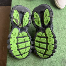 Load image into Gallery viewer, Balenciaga Track 2s Size 40
