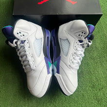 Load image into Gallery viewer, Jordan Grape 5s Size 9
