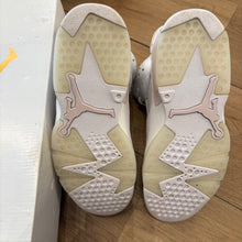 Load image into Gallery viewer, Jordan Gold Hoops 6s Size 6W/4.5M
