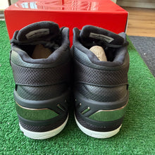 Load image into Gallery viewer, Nike LeBron Zoom Generations Size 9.5
