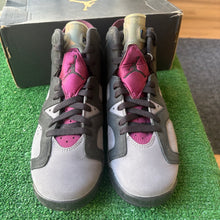 Load image into Gallery viewer, Jordan Bordeaux 6s Size 6.5Y
