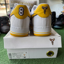 Load image into Gallery viewer, Nike Kobe Air Force 1s Size 11.5
