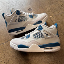 Load image into Gallery viewer, Jordan Military Blue 4s Size 6Y
