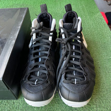 Load image into Gallery viewer, Nike Dr. Doom Foamposites Size 10.5
