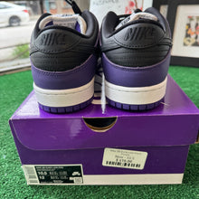 Load image into Gallery viewer, Nike SB Court Purple Low Dunks Size 10.5
