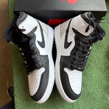 Load image into Gallery viewer, Jordan Bleached Coral 1s Size 9
