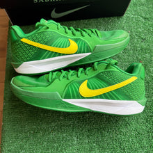 Load image into Gallery viewer, Nike Oregon Sabrina 2s Size 11W/9.5M
