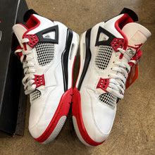 Load image into Gallery viewer, Jordan Fire Red 4s Size 11
