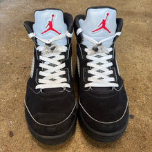 Load image into Gallery viewer, Jordan Reimagined Metallic 5s Size 11
