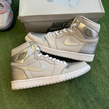 Load image into Gallery viewer, Jordan Japan Metallic Silver 1s Size 10.5

