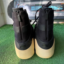 Load image into Gallery viewer, Nike Air F O G 1s Size 13
