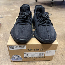 Load image into Gallery viewer, Yeezy Onyx 350 V2s Size 8
