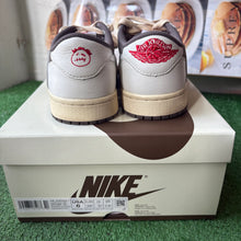 Load image into Gallery viewer, Jordan Travis Scott Reverse Mocha 1 Lows Size 6
