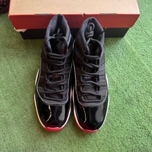 Load image into Gallery viewer, Jordan Bred 11s Size 12
